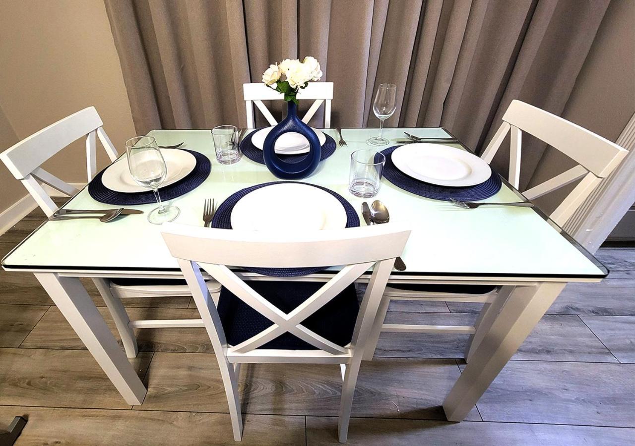 Beautiful Guesthouse, Sleeps 4 - Kitchen, Private Laundry, Ac, Parking, 65' Tv, Close To Stores, Restaurants & Beach ロングビーチ エクステリア 写真